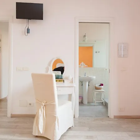 Colosseo And - City Centre Apartment *